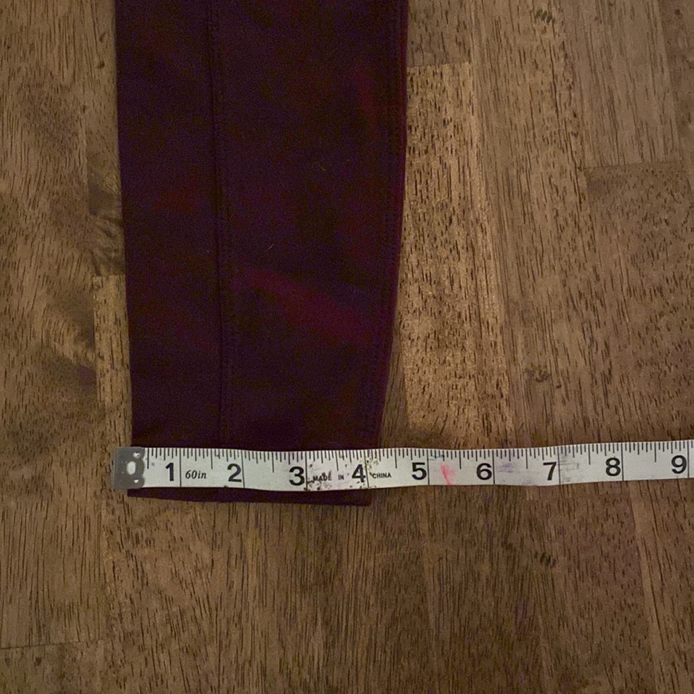 Athleta great stretchy yoga pants with great front and back pockets! - Picture 8 of 14
